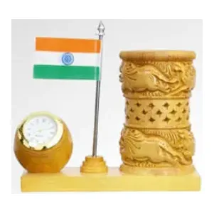 Fish Design with Watch Pen Stand – 1429 – Pen Stands & Desk